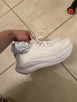 Running shoes