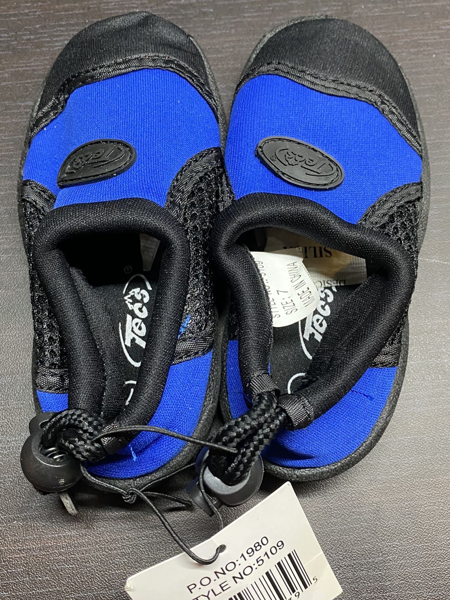 Kids Water Shoes Size 7