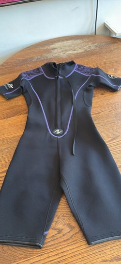 Aqua Lung Women’s Shorty Wetsuit Black Purple  Front 2-mm Scuba Snorkel Sz 8