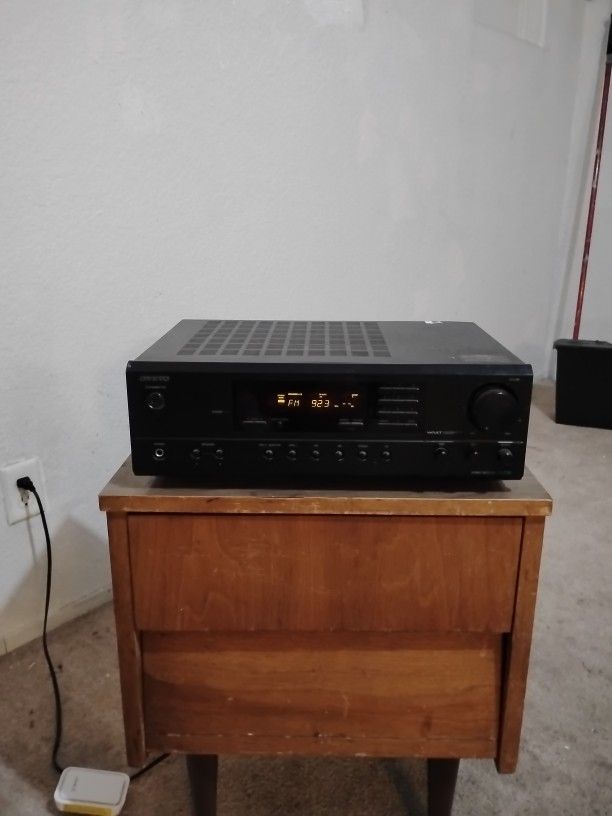 ONKYO Stereo Receiver