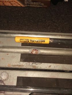 2 tile cutters