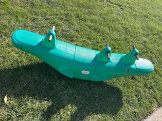 Little tikes alligator teeter totter deals