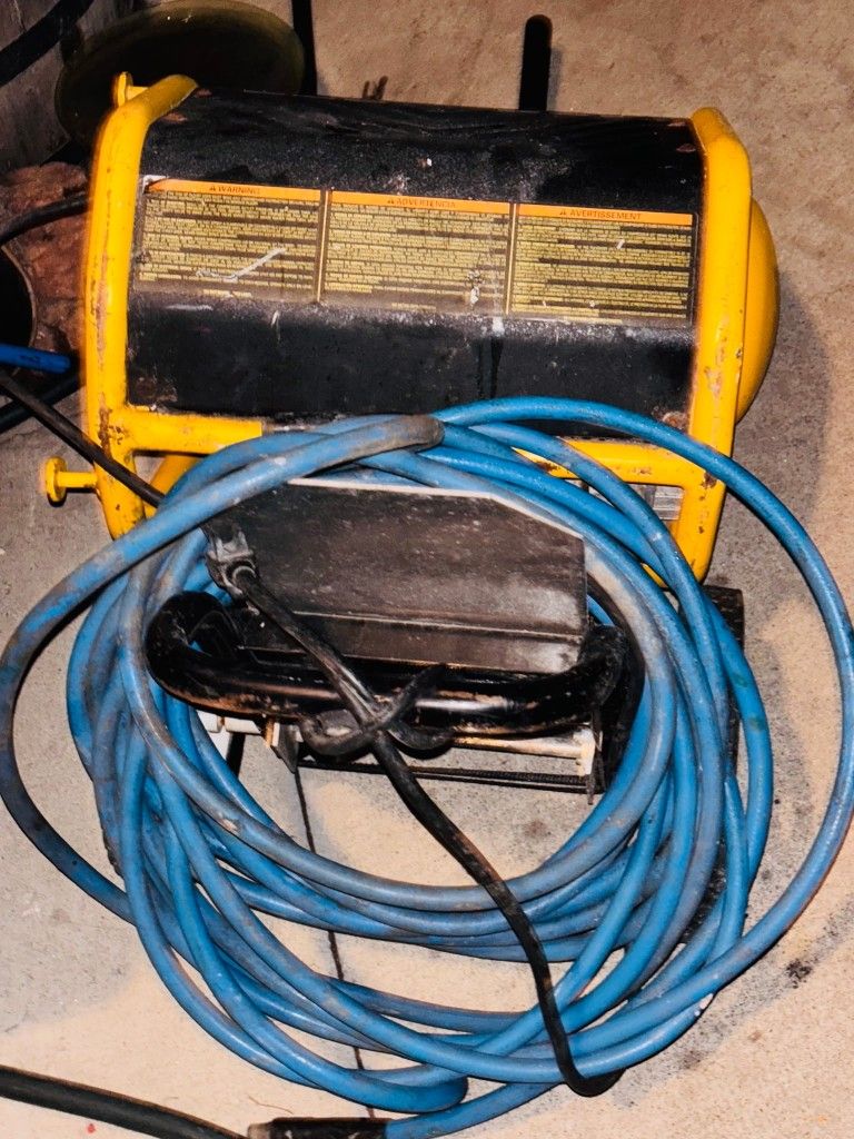 Air Compressor DeWalt 