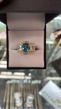 10k 5.7 Grams Size 8 