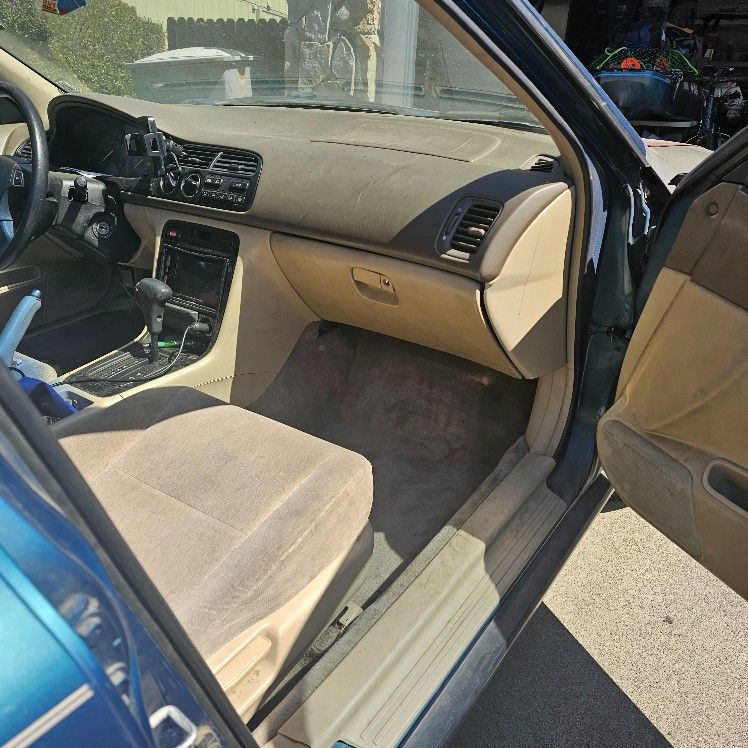 1994 Honda Accord (parts only)