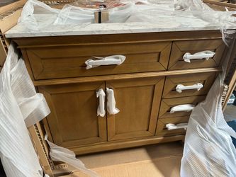 Bathroom vanity of 36 in