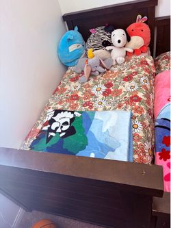 Twin bed frame