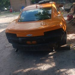 Chevrolet Camaro 2010 For Parts Motor And Transmission Is Sold