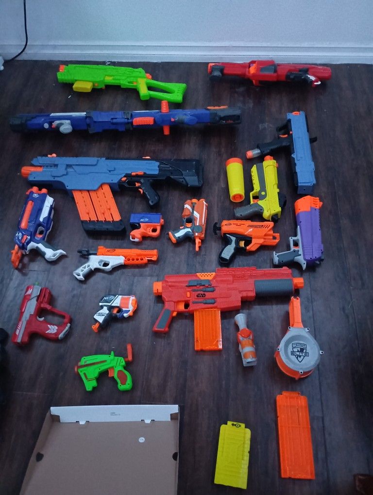 Nerf Guns Plus Shoe Box Of Ammo