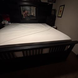 Solid Wood Bedroom Set