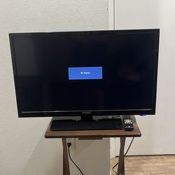 2015 Westinghouse WD32HT1360 32-inch 720p TV