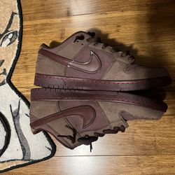 City of love Dunks Burgundy Reps