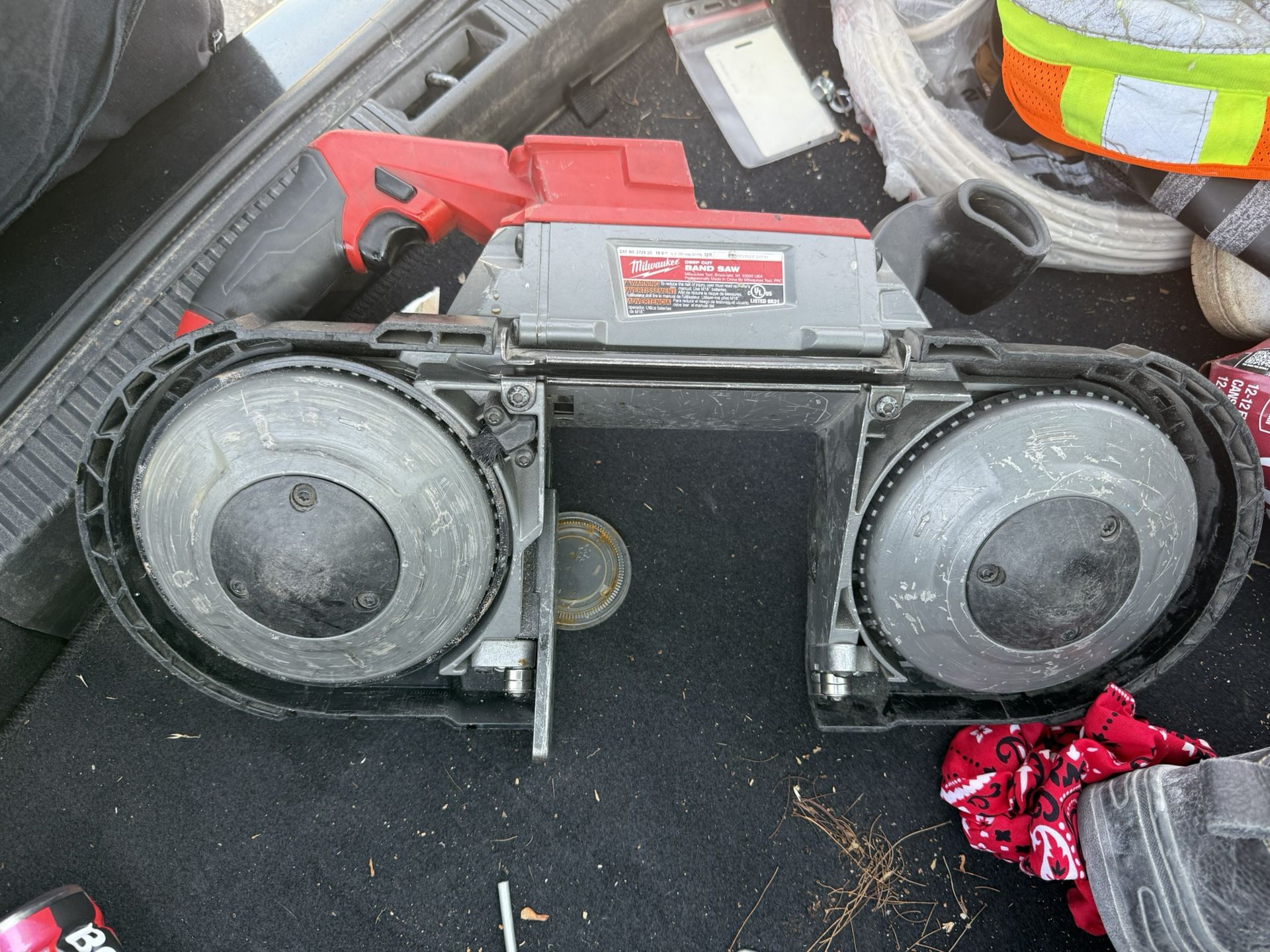 Milwaukee Bandsaw Deep cut 44 In