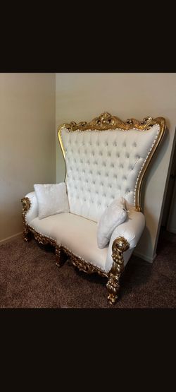 Event Queen Loveseat Throne - Gold/White