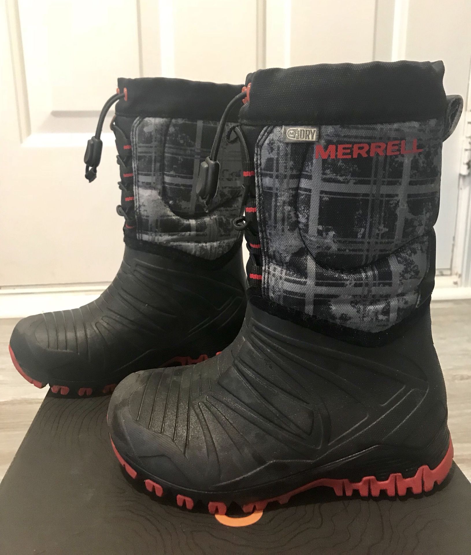 EUC * Merrell Kids Snow Boots size 11
