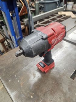 Milwaukee 1/2 inch high torque impact