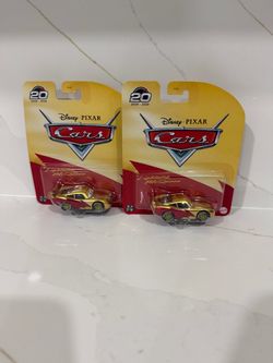 2 gold lightning McQueen