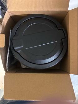 AL Jeep Wrangler gas cap door
