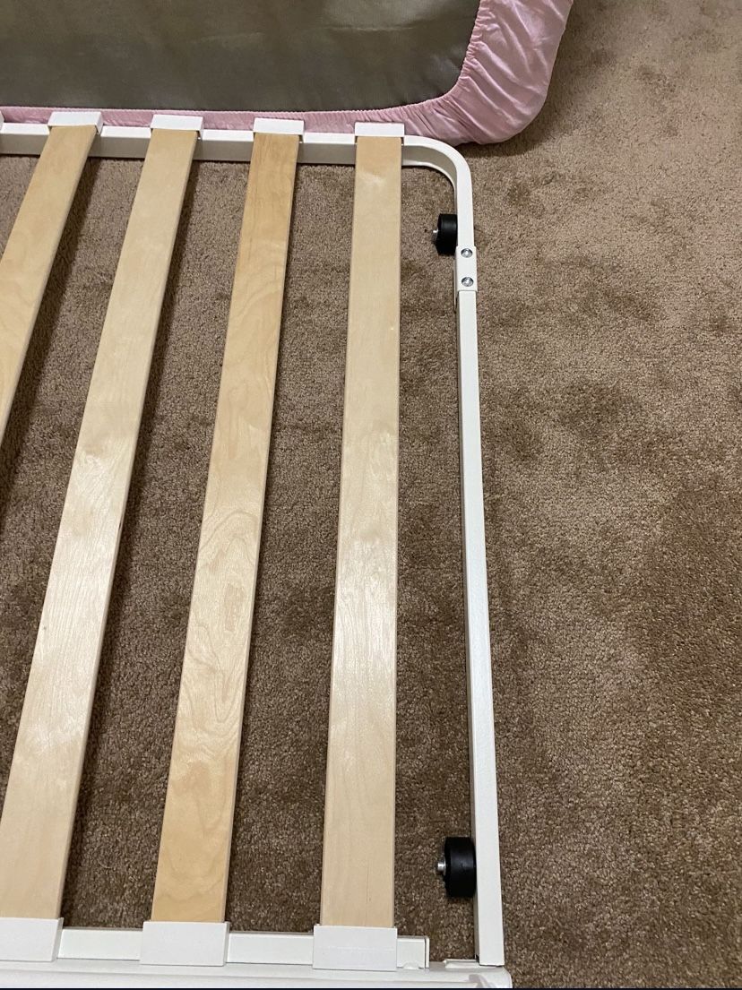 wood daybed twin trundle *no mattress