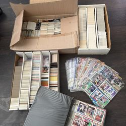Baseball cards lot
