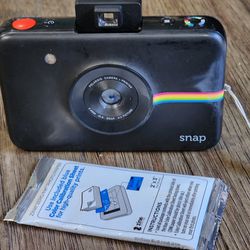 Polaroid Instant Camera With Film