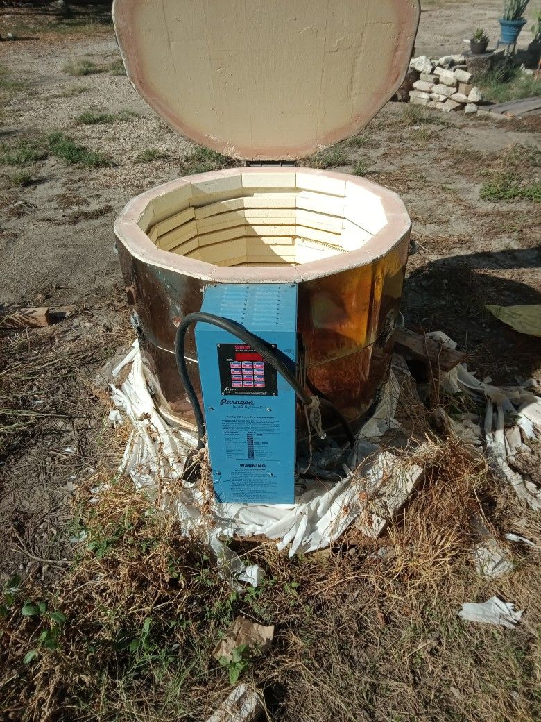 Paragon Sentry 2.0 220 Volt Top Load Kiln