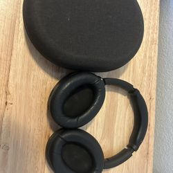 Samsung Headphones XM4