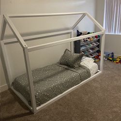 Twin Bed Frame (Floor Bed) 