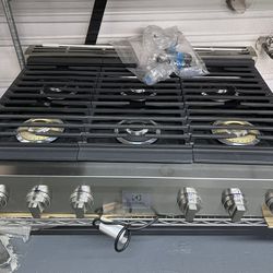 New Gas Cooktop Electrolux 6 Burners 90 Days Warranty 