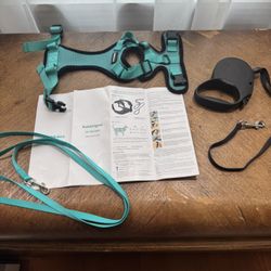 Cat Or Small Dog Harness & Leash. 