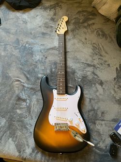 Squier Stratocaster Electric Guitar Sunburst