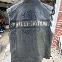 Orinal leather Harley Davison vest