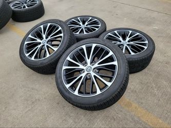 Toyota Camry 2018 Rims Tires