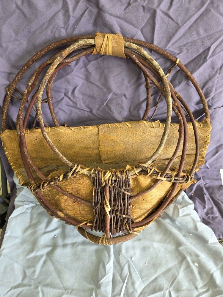Vintage 16" All Natural Handmade Stick Palm Husk Leaf Stitch Wall Pocket Basket