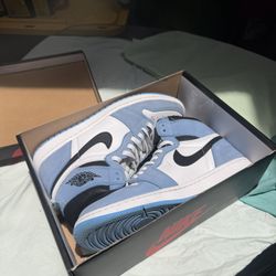 Authentic Jordan 1 UNC