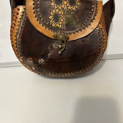 Vintage Mexican Hand-Tooled Leather Floral Crossbody Bag –  Brown Boho