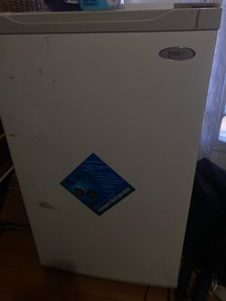 Moving sale