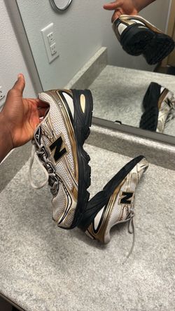 New Balance 1906R Silver Gold Metallic