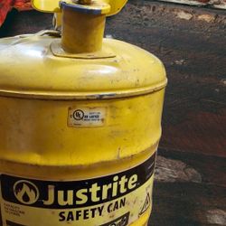 Just rite 5 Gallon Yellow Metal Deisel Gas Safety Can 