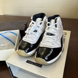 Men s Jordan 11 Concord Size 9 for Sale in Victorville CA OfferUp