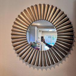 Mirror 3 Feet 2.5 Inches Around