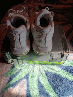 Tennis Shoes