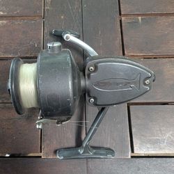 Vintage Roddy Fishing Reel