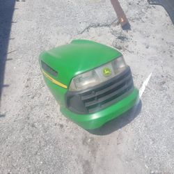 ((READ AD))(($60 EACH))((HOOD LA-SERIES Johndeere)) Riding Mower 