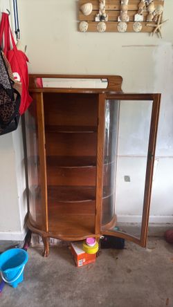 Vintage Curved Glass Bow Front Curio Cabinet 4 Shelf Locking Door