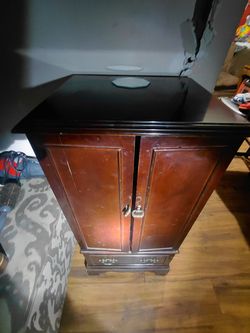 Jewelry box
