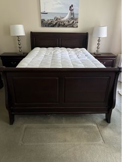 Bedroom Furniture Set