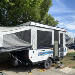 Pop-up Camper Trailer 12ft - 2018 Jayco Baja Edition