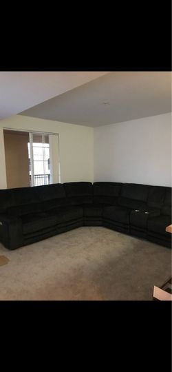 Sectional with recliners