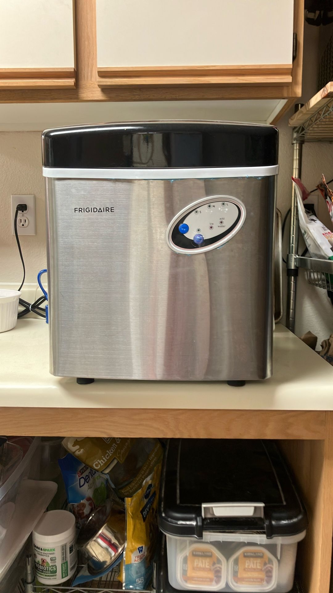 Frigidaire Ice Maker